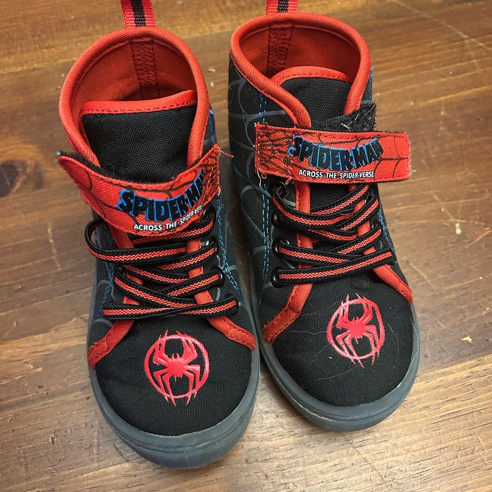 Light-up Spider-Man Red and Black Kids' Shoes
